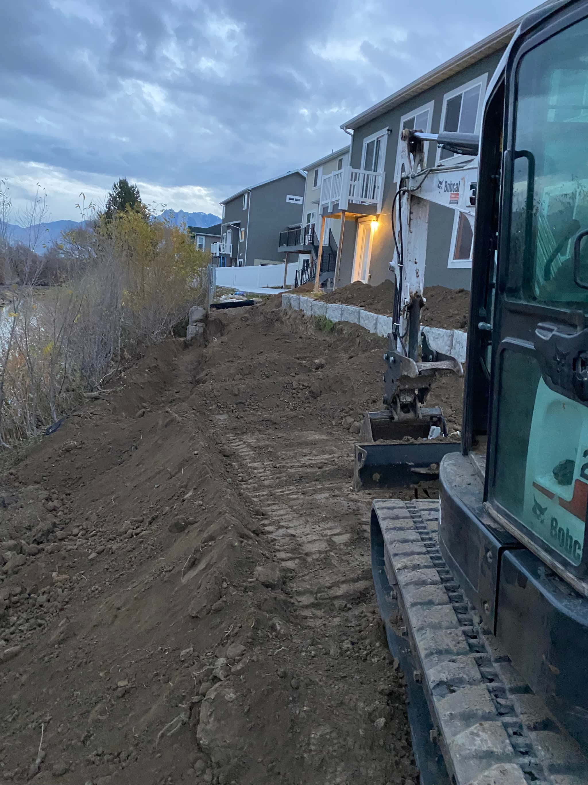 Large-scale commercial water feature construction