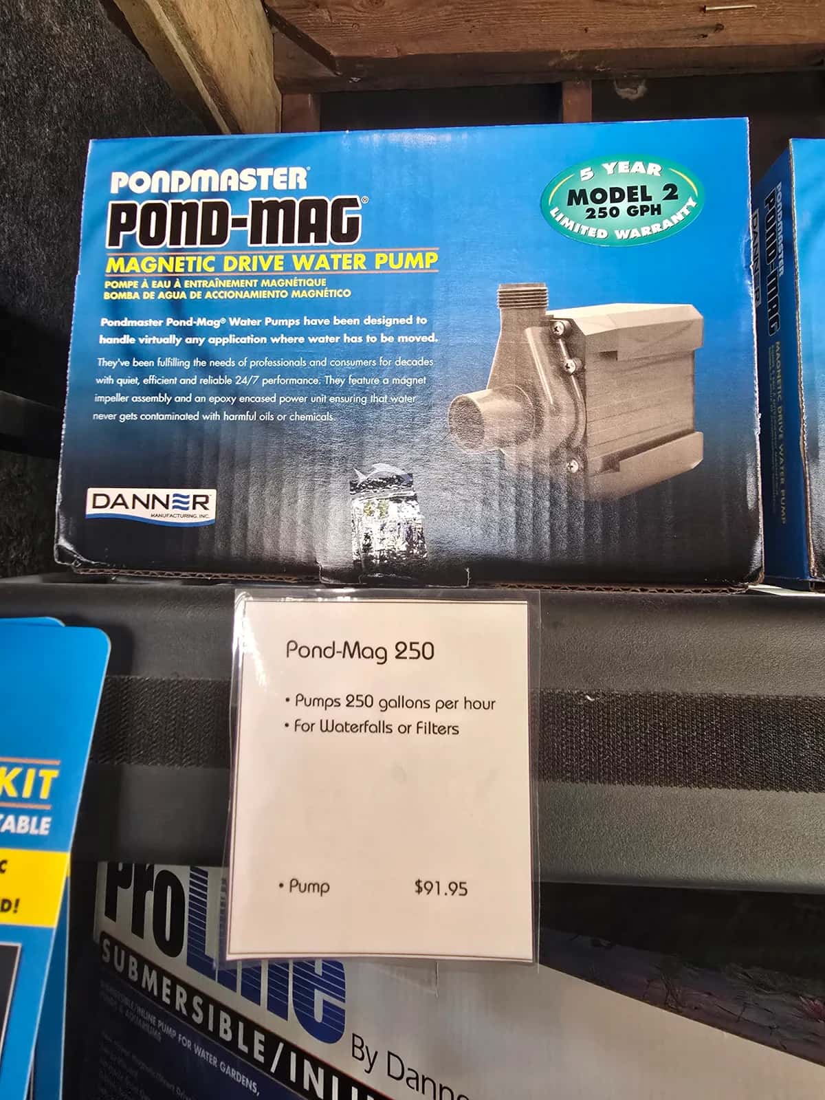 Professional pond pump selection - Pondmaster brand pumps